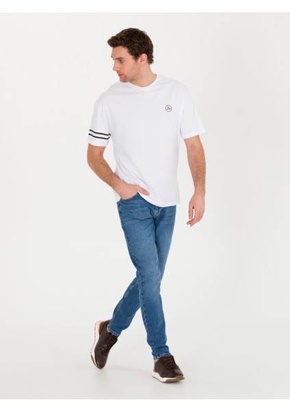 Erkek Beyaz Bisiklet Yaka Oversize T-Shirt 50266514-VR013 fırsatları