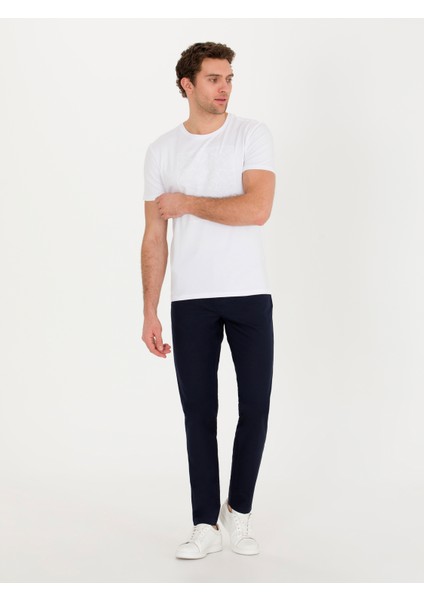 Erkek Beyaz Bisiklet Yaka Slim Fit T-Shirt 50266621-VR013 fırsatları
