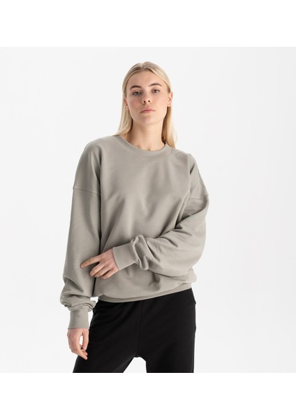 Kadın Gri %100 Organik Pamuk Bisiklet Yaka Oversize Sweatshirt