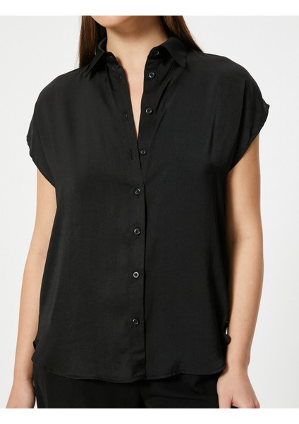 Kısa Kollu Gömlek Relax Fit Klasik Yaka Düğmeli indirimleri