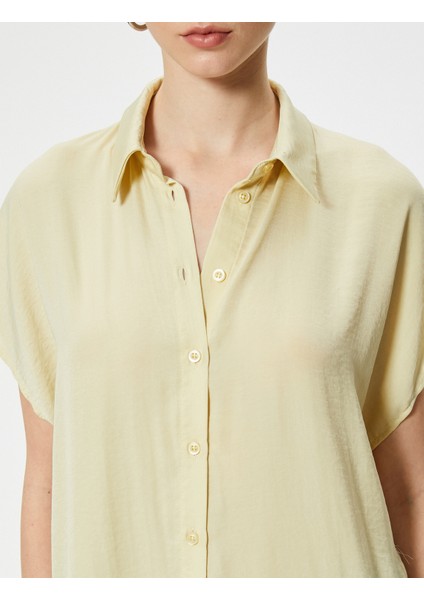 Kısa Kollu Gömlek Relax Fit Klasik Yaka Düğmeli indirimleri