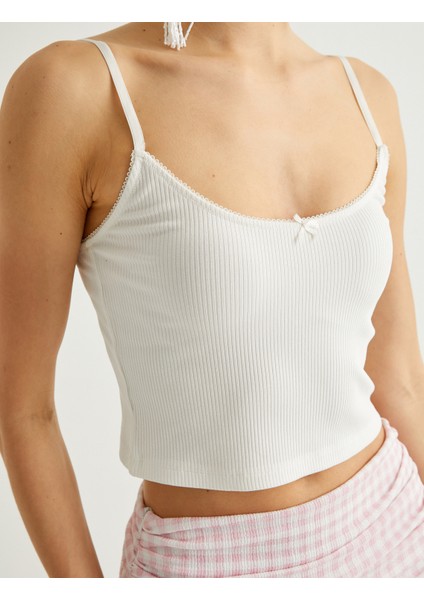 Ince Askılı Basic Atlet Ribanalı Fiyonk Detaylı Viskoz Kumaş indirimleri