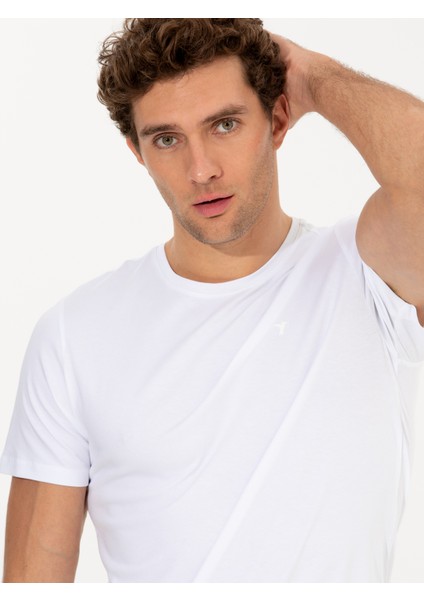 Erkek Beyaz Bisiklet Yaka Slim Fit Basic T-Shirt 50263987-VR013