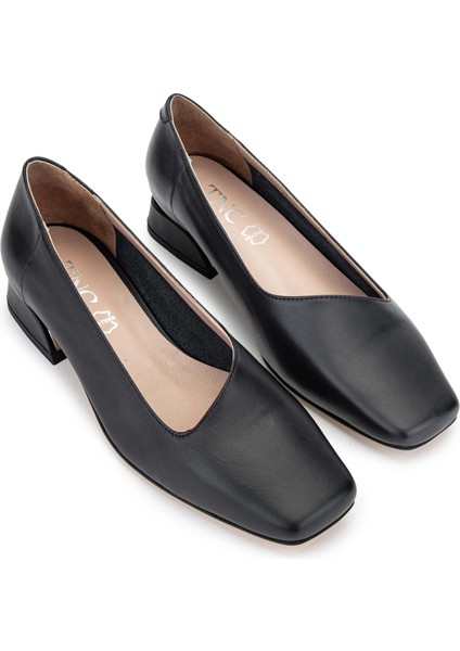 Kadın Deri Siyah Deri Topuklu Ayakkabı 923 01 Bn Ayk Y24 Sıyah Dr fiyatları