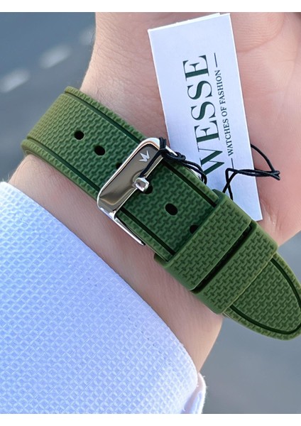 Silikon Kordon 50 mt Suya Dayanıklı Plastik Kasa Genç Unisex Spor Kol Saati WWG.2093.04 fırsatları
