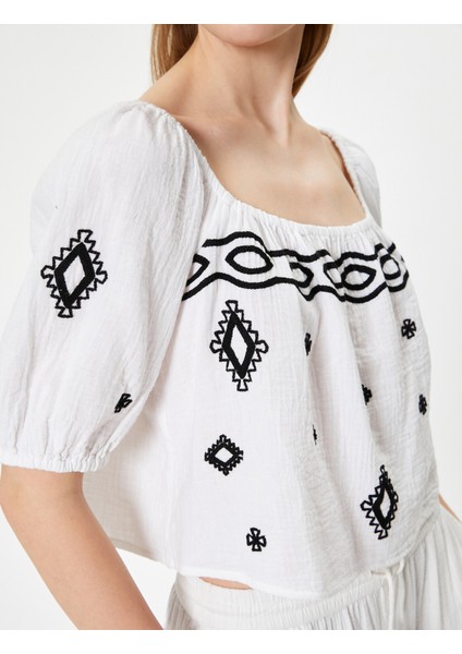 Balon Kol Bluz Crop Kısa Kollu Nakışlı U Yaka indirimleri