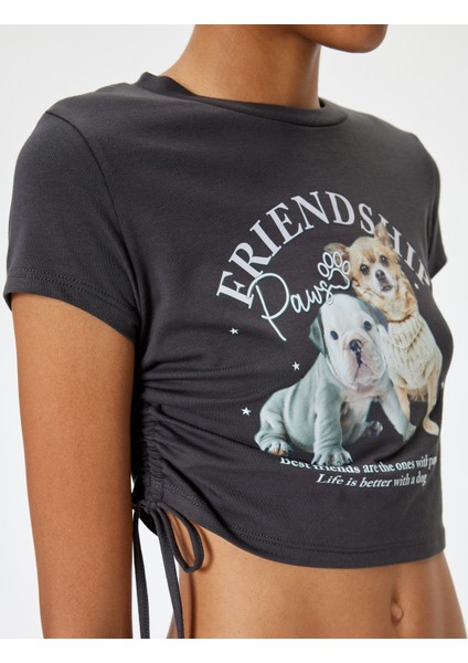 Crop T-Shirt Köpek Baskılı Büzgülü Slim Fit Bisiklet Yaka