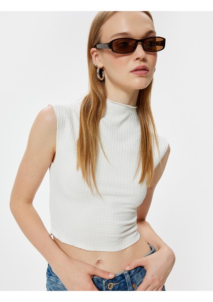 Kolsuz Atlet Slim Fit Dokulu Dik Yaka