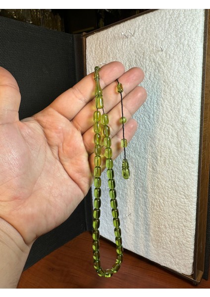Ateş Kehribar Tesbih Yeşil Renkli 7MMX11MM Beyzi Kesim T-274