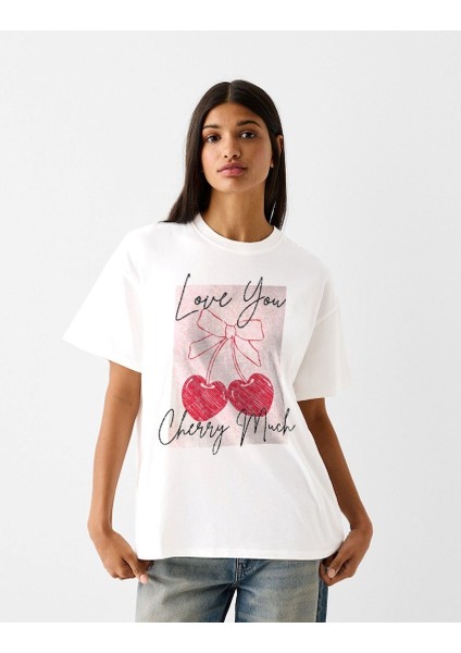 Love You Chery Much Yazılı Kiraz Baskılı Beyaz Kadın T-Shirt indirimleri