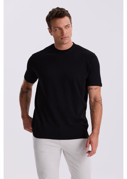 Siyah %100 Pamuk Desenli Bisiklet Yaka T-Shirt