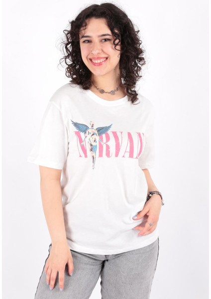 SL0000310 Kadın Nirvana Baskılı T-Shirt