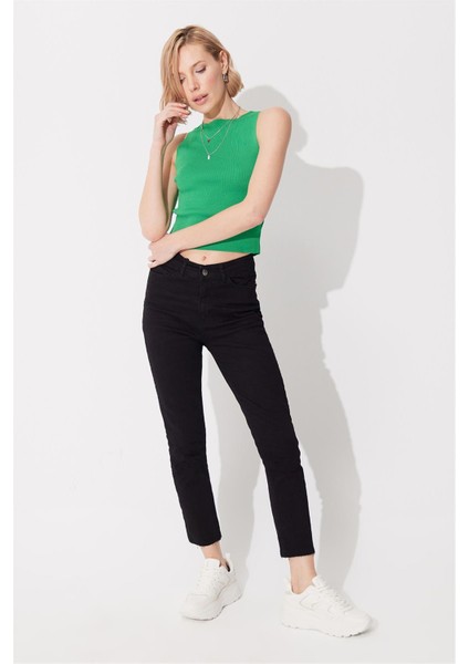 Siyah Yüksek Bel Straight Fit Jean SS23JP4744Sİ