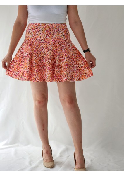 Kadın Turuncu Çiçek Desenli Korsaj Kemer Şortlu Çan Etek fiyatları