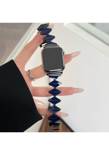 Apple Watch Series 9 8 7 41MM / 6 5 4 40MM Çinko Alaşımlı Epoksi Kayış (Yurt Dışından)