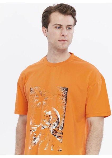 Oversize Baskılı Tişört indirimleri