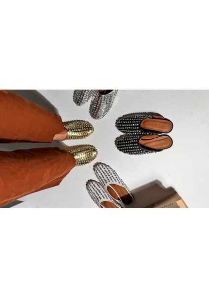 Disco Gümüş Zımba Taşlı Terlik