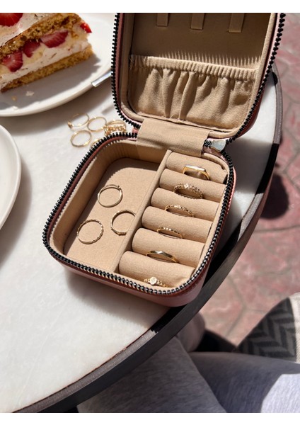 14 Ayar Altın Tamtur Yaprak Yüzük KRS091-14GR fırsatları