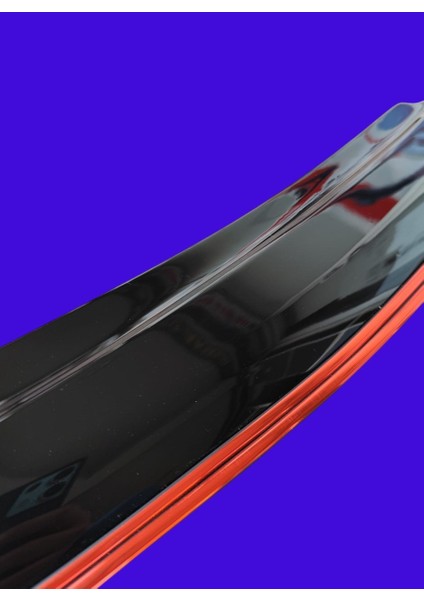 Ford Fiesta Çift Sıra Kırmızı Kromlu Cam Rüzgarlığı 2010-2020 modelleri