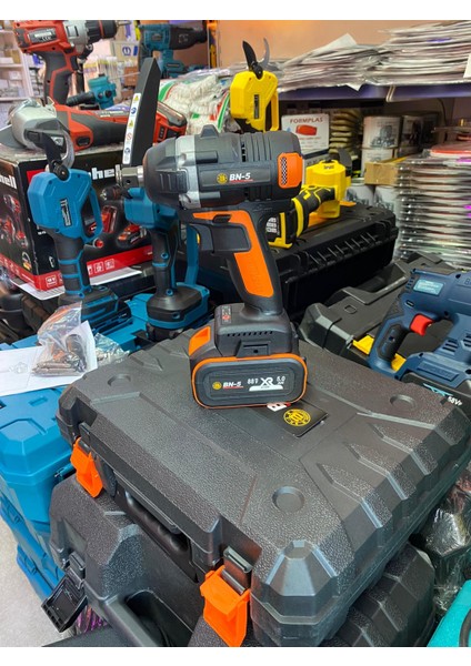 Karaca Otomotiv Bn5 230 V, 165 mm Mandrenli Şarjlı Çantalı Somun Sökme fiyatları