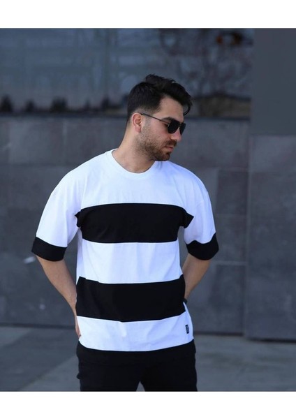 Erkek Bisiklet Yaka Oversize T-Shirt fiyatları