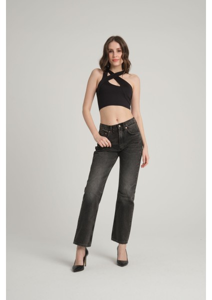 Çapraz Askılı Siyah Crop Top