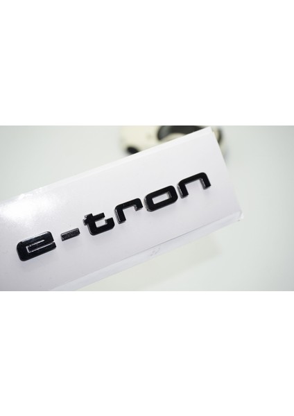 E-Tron Bagaj Siyah Yazı Logo Audi Ile Uyumlu