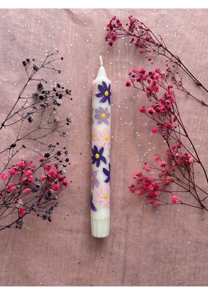Mor Çiçekli Mum