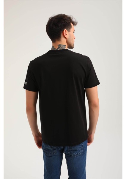 Bisiklet Yaka Siyah Slim Fit Tişört 24SSM20273