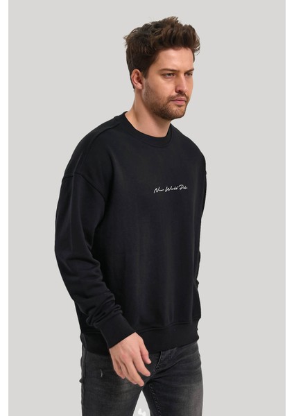 Bisiklet Yaka Siyah Slim Fit Sweatshirt 23FWM60168 modelleri