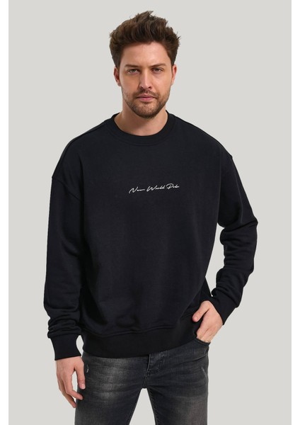 Bisiklet Yaka Siyah Slim Fit Sweatshirt 23FWM60168