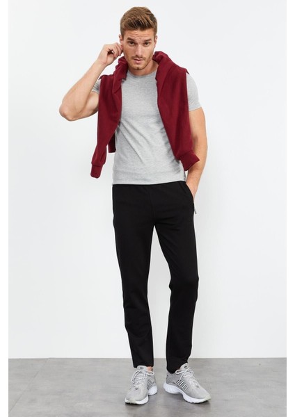 Klasik Cep Fermuarlı Siyah Erkek Eşofman Alt T06ER-84669 modelleri