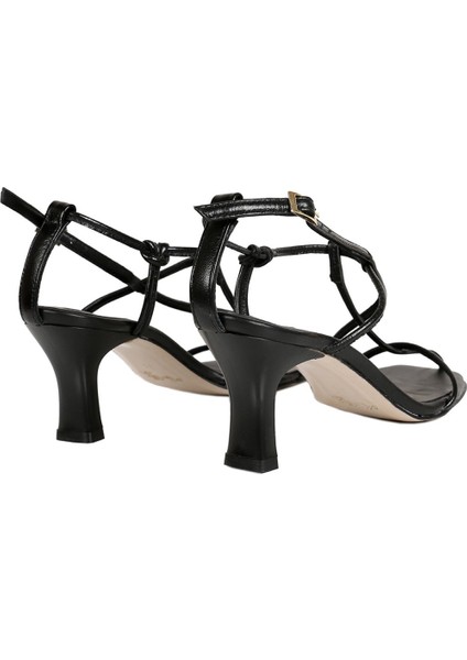 Ince Bantlı Topuklu Ayakkabı fırsatları