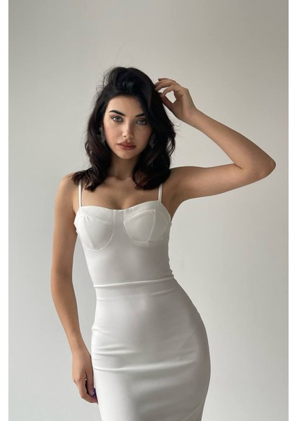 Julidress Beyaz Groplu askılı Eteği Volanlı Premium Uzun Elbise fırsatları