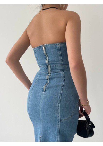 Julidress Açık Mavi Straplez Yaka Dar Kesim Yırtmaçlı Premium Denim Elbise