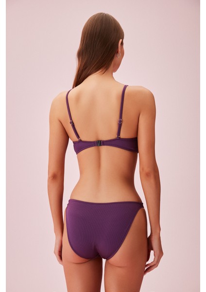 Detaylı Dokulu Bralet Bikini Üst