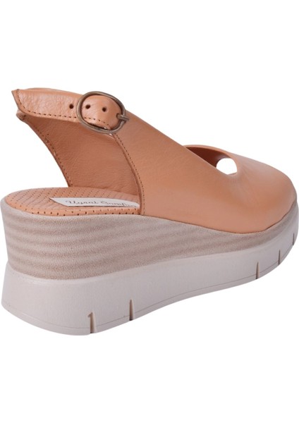 Iskarpin 23740-02 Taba Kadın Deri Sandalet fırsatları