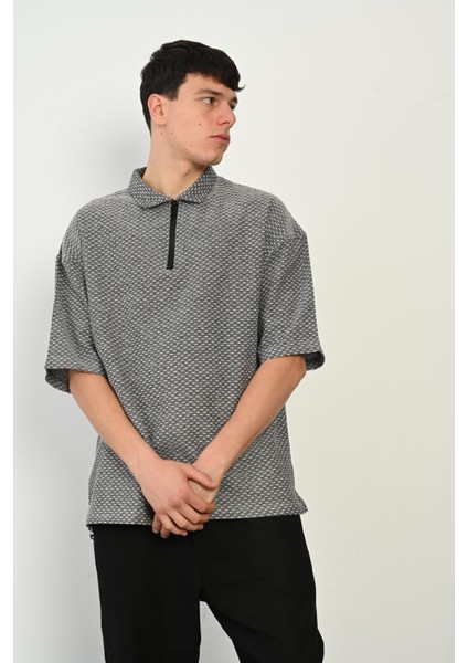 R-5755 Yaka Fermuar Detaylı Kısa Kollu Tişört fiyatları