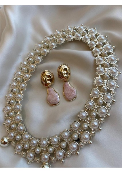 Özel Tasarım Sedefli Asimetrik Gold Detaylı Pembe Küpe