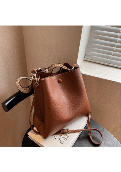 Moda Crossbody Çanta Geniş Omuz Kova Çantası (Yurt Dışından) fiyatları