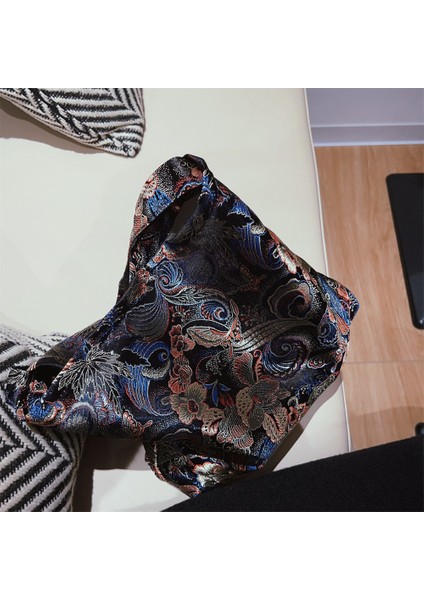 Yeni Çin Tarzı Brokar Jakarlı Koltuk Altı Çantası Tek Omuz Kadın Kanvas Çanta Retro Edebi Niş Tarzı (Yurt Dışından) fırsatları