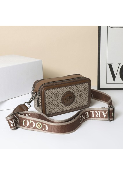 Kadınların Çantası ve Çizgi Çantası Için Geniş Omuz Çantası ile Küçük Kare Çantası Bastırılmıştır. (Yurt Dışından) fiyatları