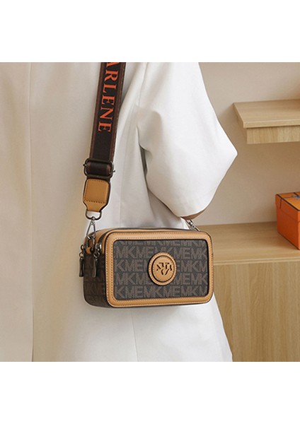 Kadınların Çantası ve Çizgi Çantası Için Geniş Omuz Çantası ile Küçük Kare Çantası Bastırılmıştır. (Yurt Dışından) modelleri