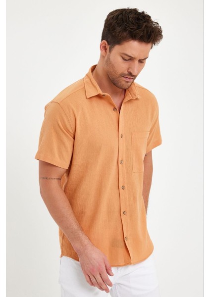 Tek Cepli Kırışık Kumaş Likralı Kısa Kollu Gömlek 2403014 fırsatları