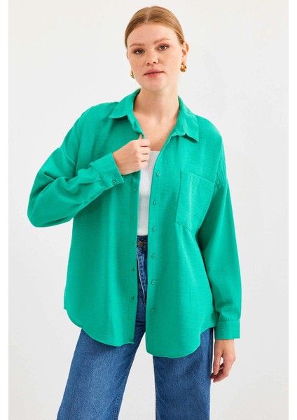 Kadın Su Yeşil Tek Cepli Oversize Keten Ayrobin Gömlek HZL24S-BD1201531