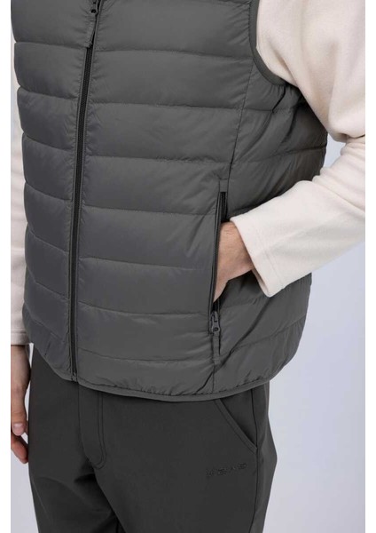 Arcane Men Down Vest fırsatları