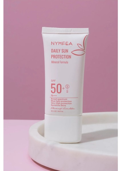 Aydınlatıcı ve Ton Eşitleyici Mineral Güneş Koruyucu SPF50 Pa ( Mineral Formula)