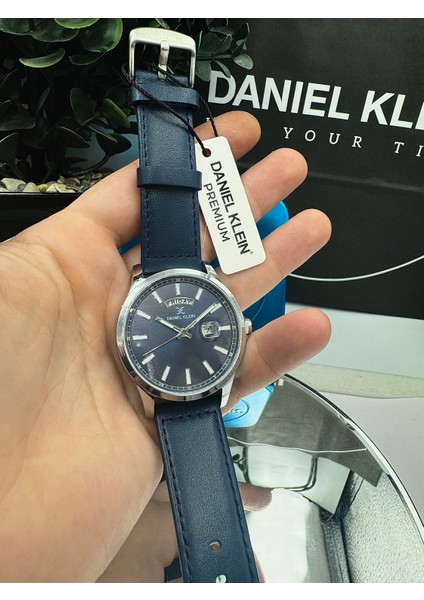 Kutulu Çelik Su Geçirmez Yeni Sezon Takvimli Erkek Kol Saati fırsatları