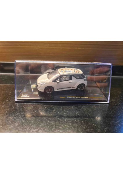 Ixo 1/43 Citroen Ds3 Kenzo Edition 2010