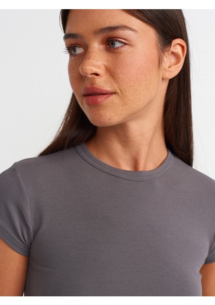 30936 Vücuda Oturan Crop Top-Füme fırsatları